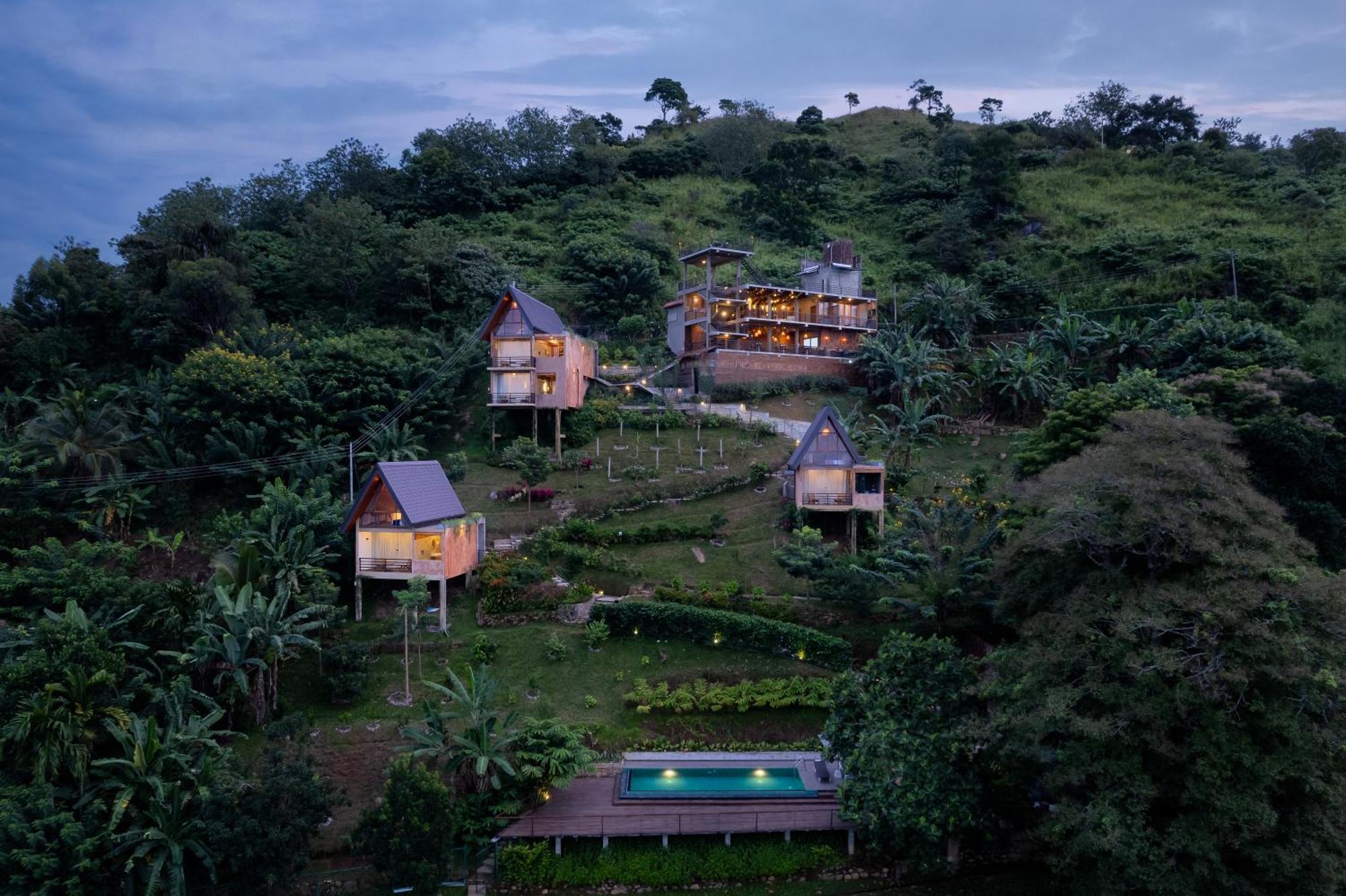 Majentra Ella Hotel Luaran gambar