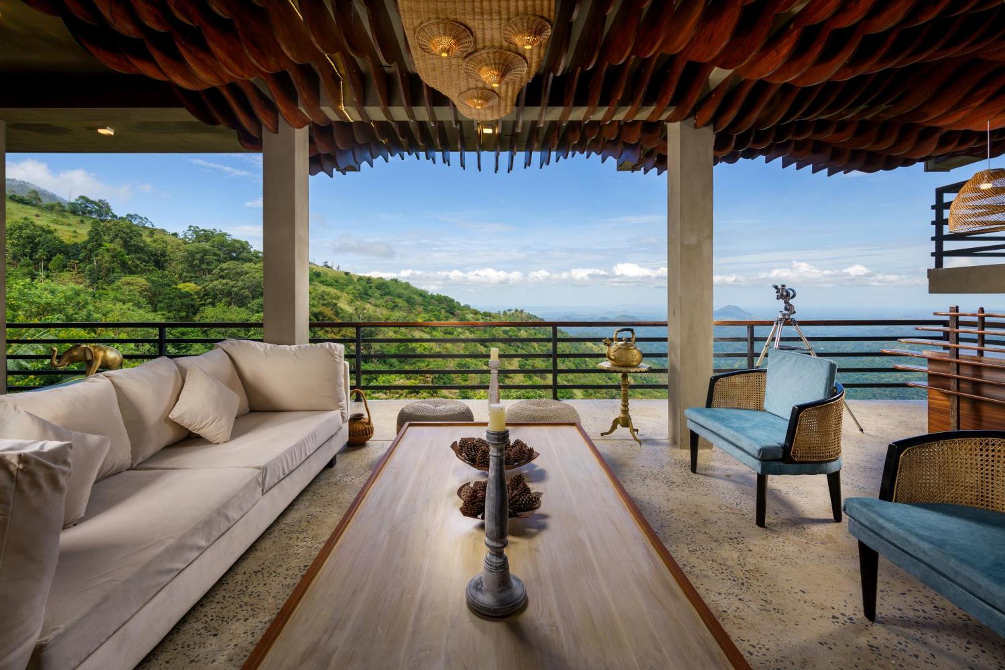 Majentra Ella Hotel Luaran gambar